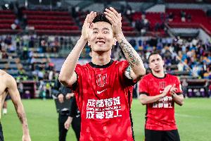 李璇：蓉城回主场胸前广告会变化，新赞助商赞助费接近一个小目标配图