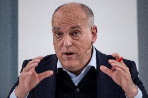 特巴斯:弗洛伦蒂诺没放弃欧超;西乙焦点战收视人数超过一些英超配图