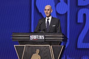 萧华:NBA扩军谈判仍在进行中 最终增加一支还是两支球队还未敲定配图