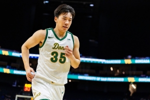 王俊杰:离开旧金山大学因主帅对我意见很大 也没得到重要的角色配图
